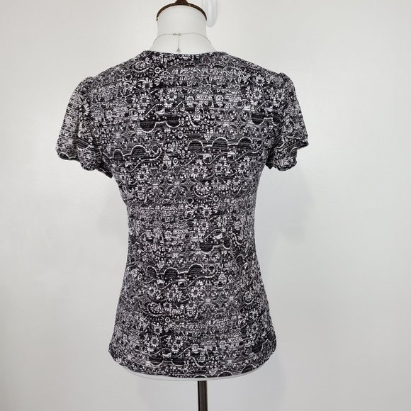 COPY - Dressbarn Black White Short Sleeve Subtle Floral Y2K Look Top, Size SP - Picture 8 of 14